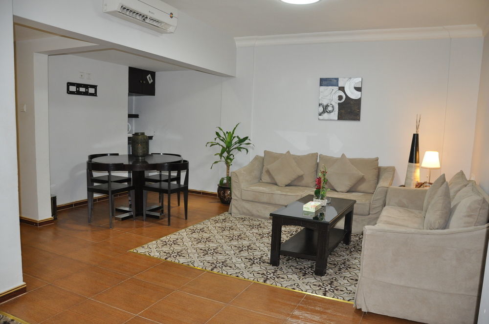 Oyo 411 Moon Hotel Dammam Exterior photo
